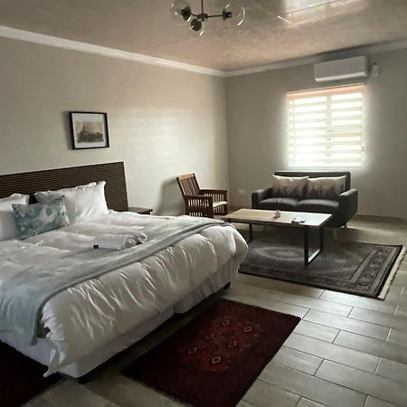 Tintswalo Elegant Apartments Giyani エクステリア 写真